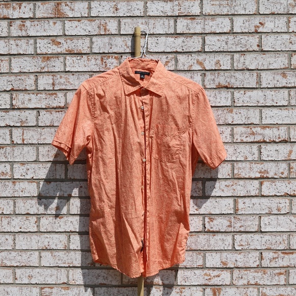 Banana Republic Vintage Short Sleeve Button Down - Picture 1 of 4